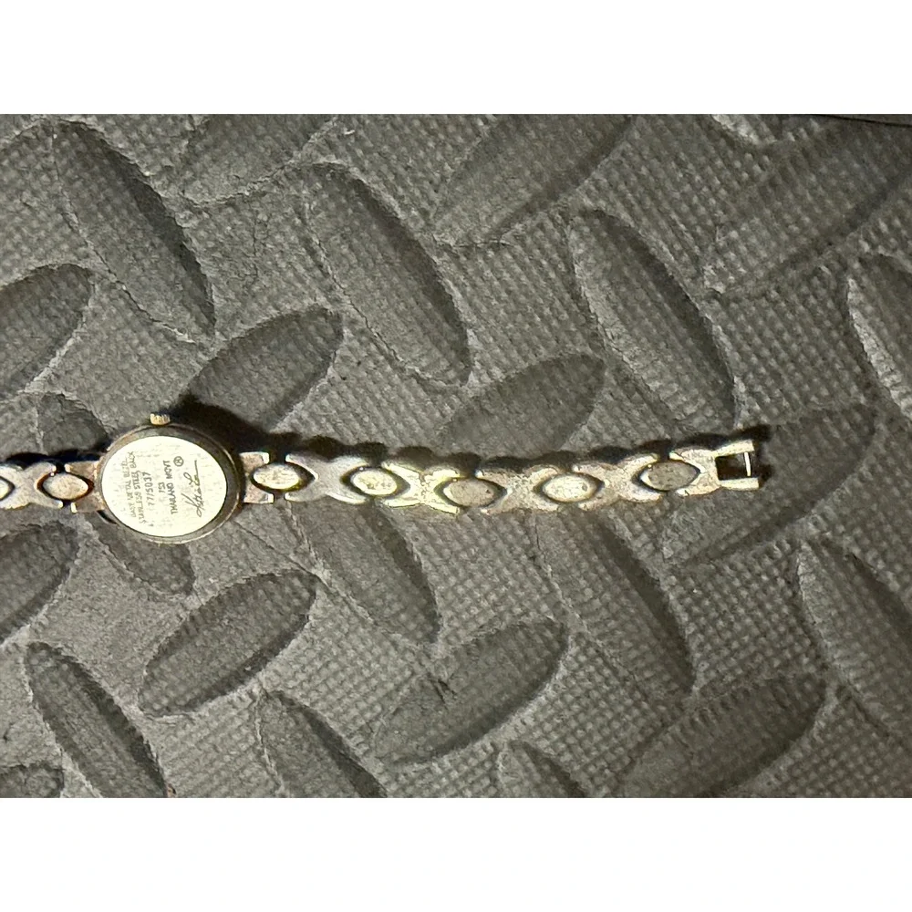 Kathie Lee Quartz Watch Silver Gold Two Tone Analog‎ 90s Y2K 77/5037 Oval